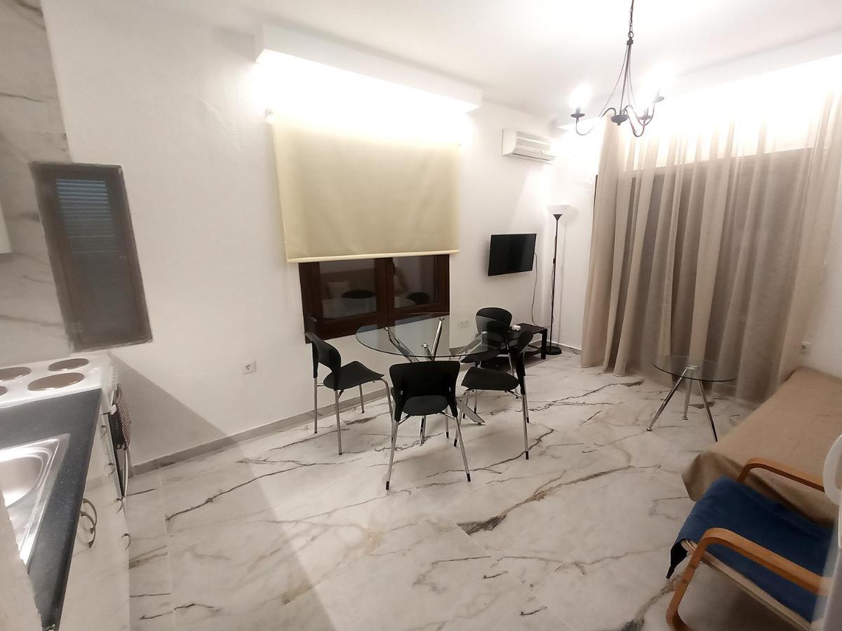 Salonikiou Beach Apartments Akti Salonikiou エクステリア 写真