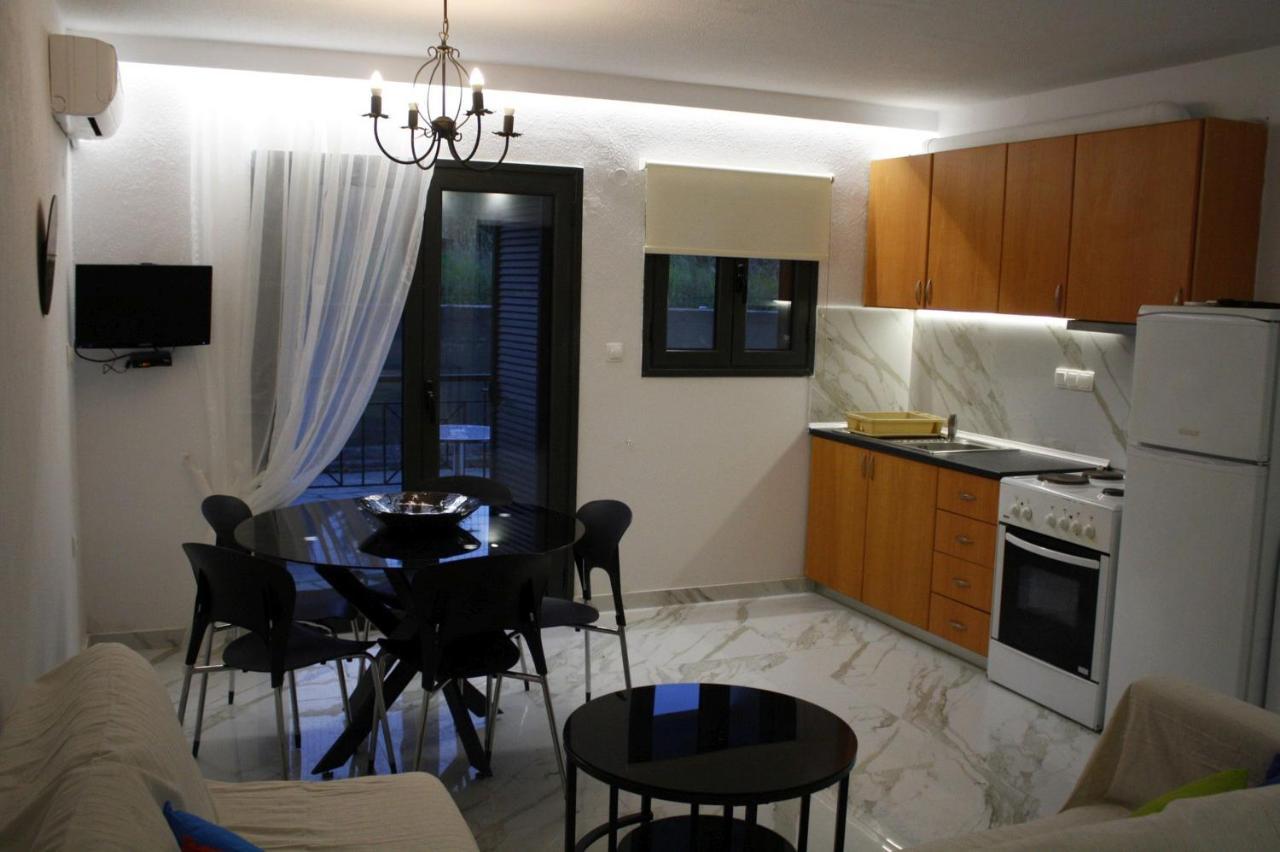 Salonikiou Beach Apartments Akti Salonikiou エクステリア 写真